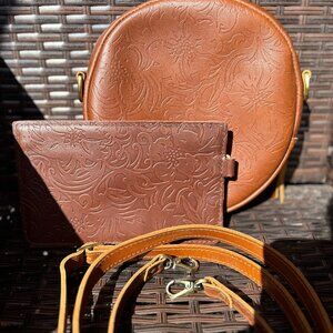 PORTLAND LEATHER  Large Circle Bag w/matching Wristlet